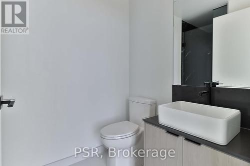 1008 - 10 Graphophone Grove, Toronto, ON - Indoor Photo Showing Bathroom