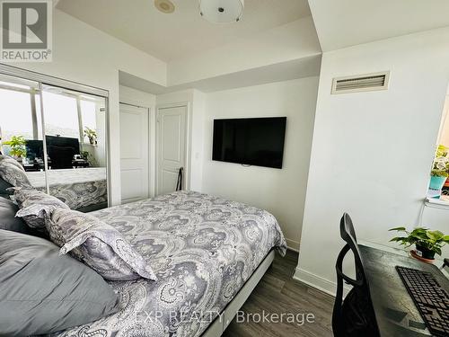 3210 - 80 Absolute Avenue, Mississauga, ON - Indoor Photo Showing Bedroom