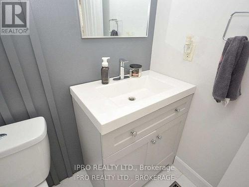 2024 Blue Jay Boulevard, Oakville, ON - Indoor Photo Showing Bathroom