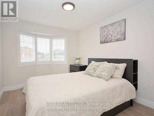 2024 Blue Jay Boulevard, Oakville, ON - Indoor Photo Showing Bedroom