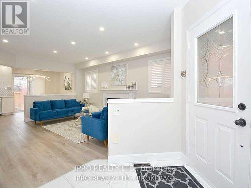 2024 Blue Jay Boulevard, Oakville, ON - Indoor Photo Showing Other Room