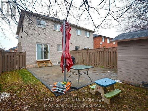 2024 Blue Jay Boulevard, Oakville, ON - Outdoor