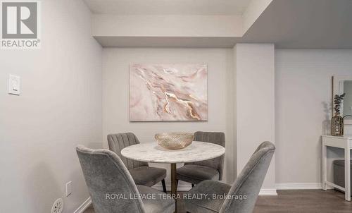 101 - 3 Applewood Lane, Toronto, ON - Indoor Photo Showing Dining Room