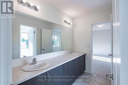 13 Spruceside Drive, Kawartha Lakes (Bobcaygeon), ON - Indoor Photo Showing Bathroom