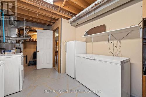 16 Harbourview Crescent, Prince Edward County (Wellington), ON - Indoor Photo Showing Laundry Room