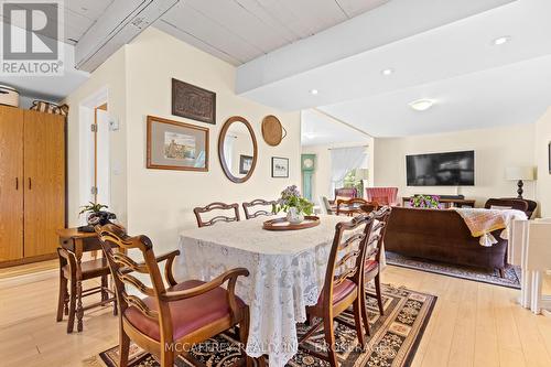 1549 Doyle Road, Loyalist (Lennox And Addington - South), ON - Indoor Photo Showing Dining Room