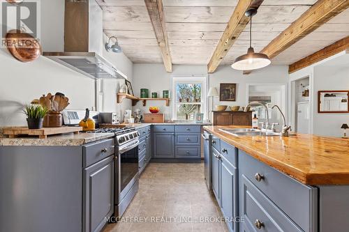 1549 Doyle Road, Loyalist (Lennox And Addington - South), ON - Indoor Photo Showing Kitchen With Double Sink