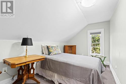 1549 Doyle Road, Loyalist (Lennox And Addington - South), ON - Indoor Photo Showing Bedroom