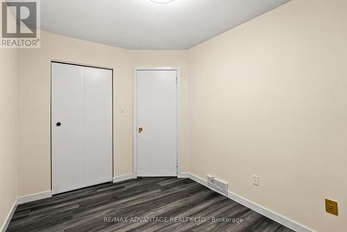 20 Edgemere Crescent, London, ON - Indoor Photo Showing Other Room