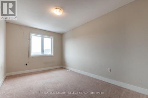 161 - 1960 Dalmagarry Road, London, ON - Indoor Photo Showing Other Room