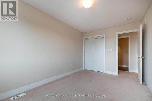 161 - 1960 Dalmagarry Road, London, ON - Indoor Photo Showing Other Room