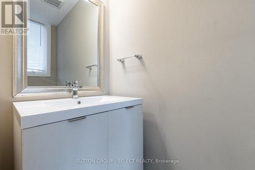 161 - 1960 Dalmagarry Road, London, ON - Indoor Photo Showing Bathroom