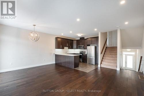 161 - 1960 Dalmagarry Road, London, ON - Indoor Photo Showing Kitchen