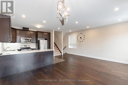 161 - 1960 Dalmagarry Road, London, ON - Indoor Photo Showing Kitchen