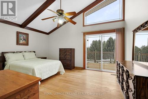 9580 Sinclair Drive, Middlesex Centre, ON - Indoor Photo Showing Bedroom