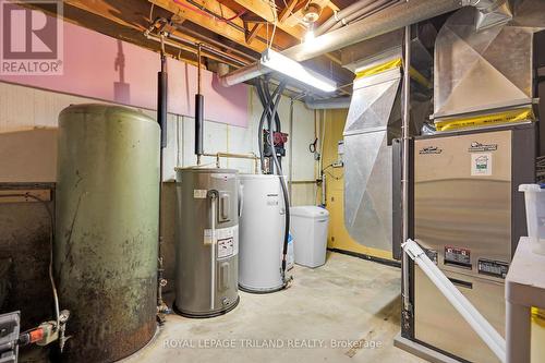 9580 Sinclair Drive, Middlesex Centre, ON - Indoor Photo Showing Basement