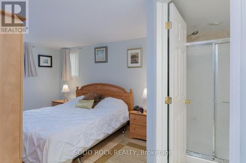 2 - 130 Briargate, Ottawa, ON - Indoor Photo Showing Bedroom