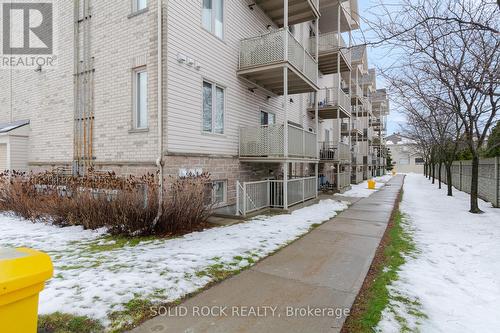 2 - 130 Briargate, Ottawa, ON - Outdoor