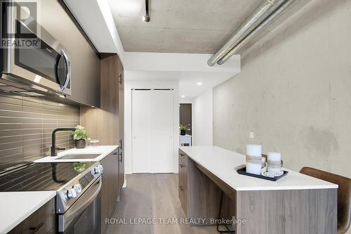 415 - 10 James Street, Ottawa, ON - Indoor Photo Showing Kitchen