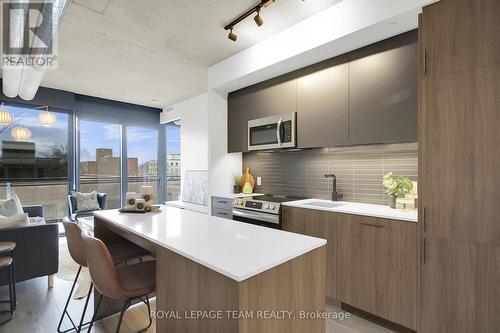 415 - 10 James Street, Ottawa, ON - Indoor Photo Showing Kitchen With Upgraded Kitchen