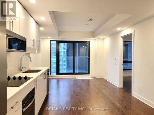 1808 - 180 George Street, Ottawa, ON - Indoor Photo Showing Kitchen