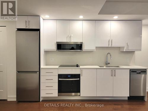 1808 - 180 George Street, Ottawa, ON - Indoor Photo Showing Kitchen