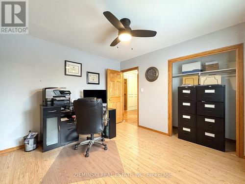 639 Majestic Street, Iroquois Falls, ON - Indoor Photo Showing Office