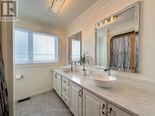 639 Majestic Street, Iroquois Falls, ON - Indoor Photo Showing Bathroom