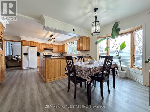 639 Majestic Street, Iroquois Falls, ON - Indoor Photo Showing Dining Room