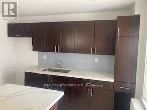 36 Elm Street N, Timmins (Tne - Central), ON - Indoor Photo Showing Kitchen