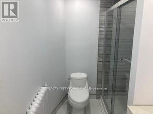 36 Elm Street N, Timmins (Tne - Central), ON - Indoor Photo Showing Bathroom