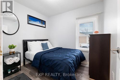 413 Elmwood Avenue, Fort Erie (337 - Crystal Beach), ON - Indoor Photo Showing Bedroom