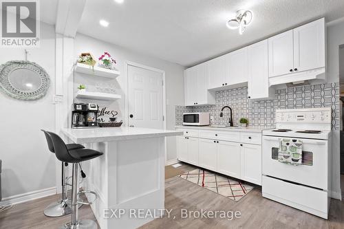 413 Elmwood Avenue, Fort Erie (337 - Crystal Beach), ON - Indoor Photo Showing Kitchen