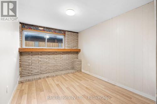 1 Prince Edward Drive, St. Catharines (443 - Lakeport), ON - Indoor Photo Showing Other Room