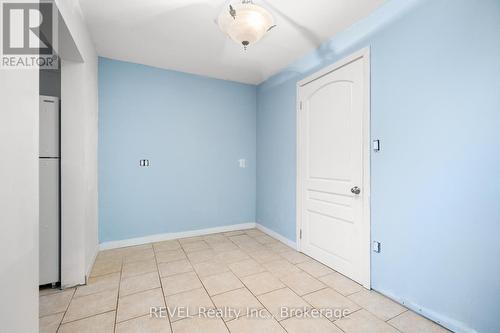 1 Prince Edward Drive, St. Catharines (443 - Lakeport), ON - Indoor Photo Showing Other Room