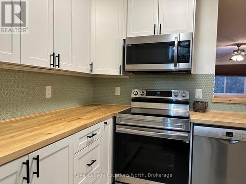 11 - 15 Dawson Drive, Collingwood, ON - Indoor Photo Showing Kitchen