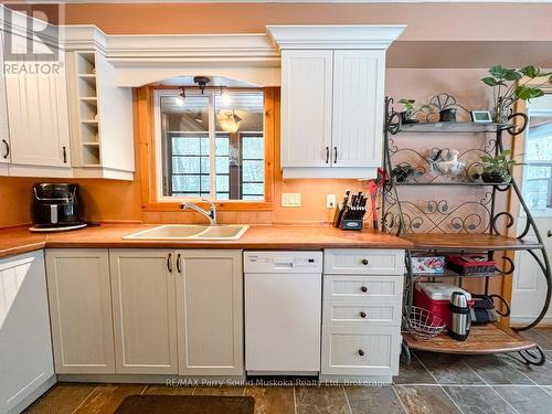 74 Carling Bay Road W, Carling, ON - Indoor Photo Showing Kitchen With Double Sink