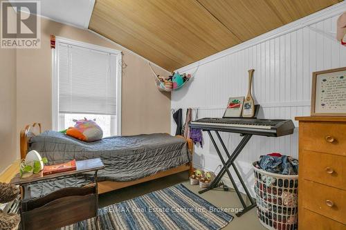 128 Dufferin Street, Guelph (Exhibition Park), ON -  Photo Showing Bedroom