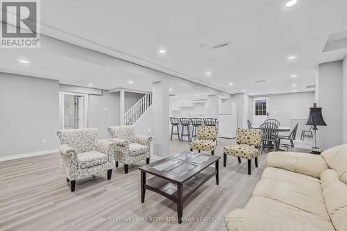 Bsmt - 689 Leslie Valley Drive, Newmarket, ON - Indoor Photo Showing Living Room