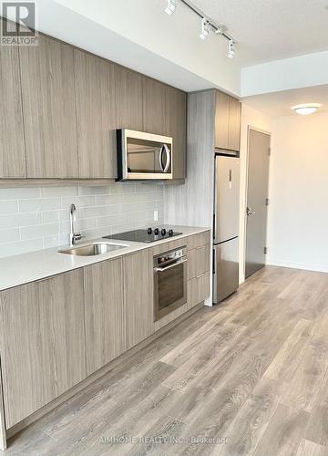 2801 - 32 Forest Manor Road, Toronto, ON - Indoor Photo Showing Kitchen