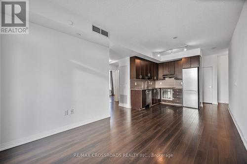 708 - 55 Ann O'Reilly Road, Toronto, ON - Indoor Photo Showing Kitchen