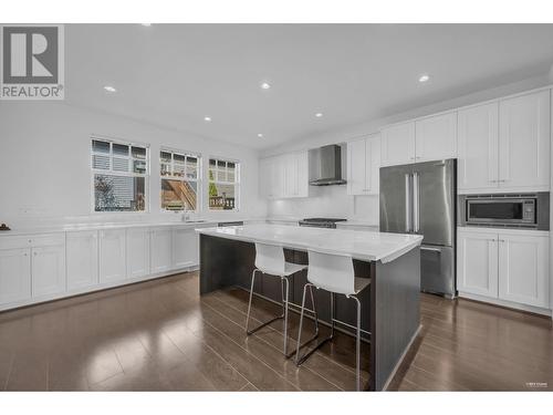 Main House 3489 David Avenue, Coquitlam, BC - Indoor Photo Showing Kitchen With Upgraded Kitchen