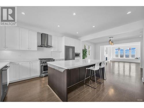 Main House 3489 David Avenue, Coquitlam, BC - Indoor Photo Showing Kitchen With Upgraded Kitchen