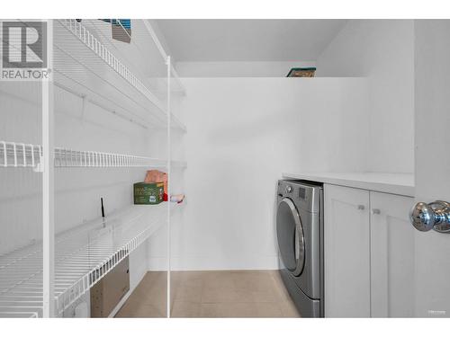 Main House 3489 David Avenue, Coquitlam, BC - Indoor Photo Showing Laundry Room