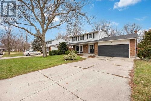 1547 Randy Road, Sarnia, ON - Outdoor With Facade