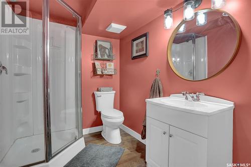 116 Riddell Crescent, Regina, SK - Indoor Photo Showing Bathroom