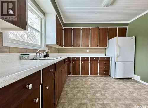 Hwy 80 Acreage - Rm Of Churchbridge, Churchbridge Rm No. 211, SK - Indoor Photo Showing Kitchen With Double Sink