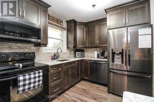 1495 Fair Avenue, Peterborough (Monaghan), ON - Indoor Photo Showing Kitchen