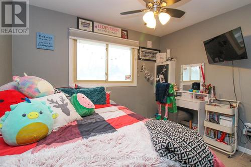 1495 Fair Avenue, Peterborough (Monaghan), ON - Indoor Photo Showing Bedroom