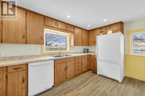 231 Lynch Road, Tweed, ON - Indoor Photo Showing Kitchen With Double Sink